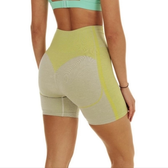 Gymshark "Hyper Amplify" bike shorts in "Marl Gray/Lime Green", size XS. - Picture 4 of 10